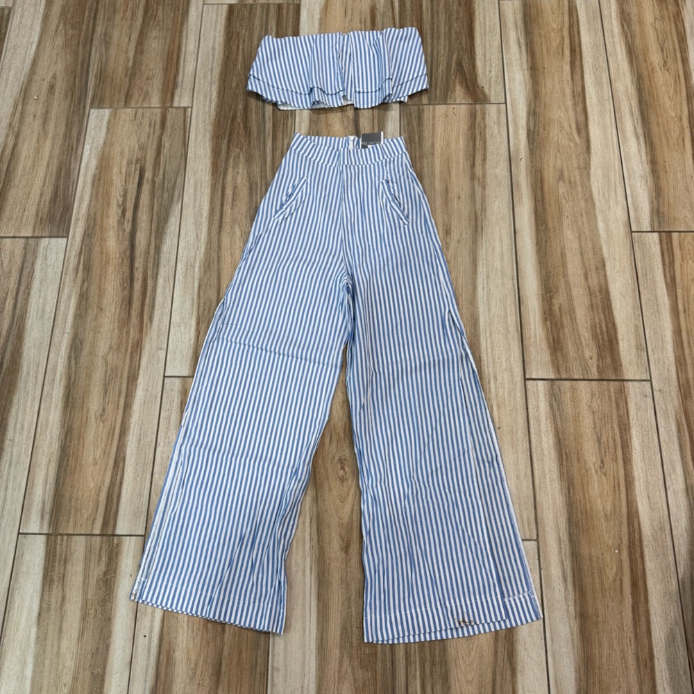 NIGHTWALKER Blue and White Striped Two-Piece Set